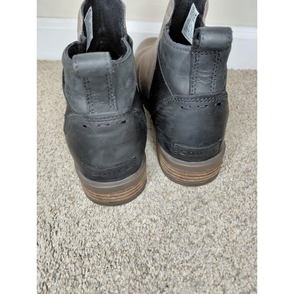 Sorel Taupe and Black Ankle Booties - Picture 7 of 16